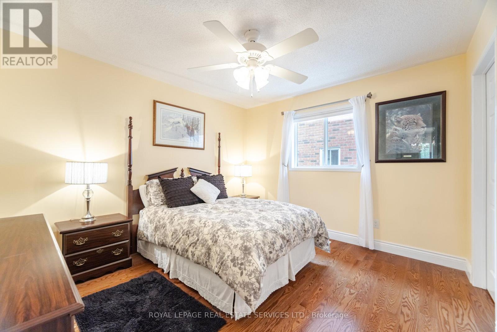 












204 EATON STREET

,
Halton Hills,




Ontario
L7G5Y2


