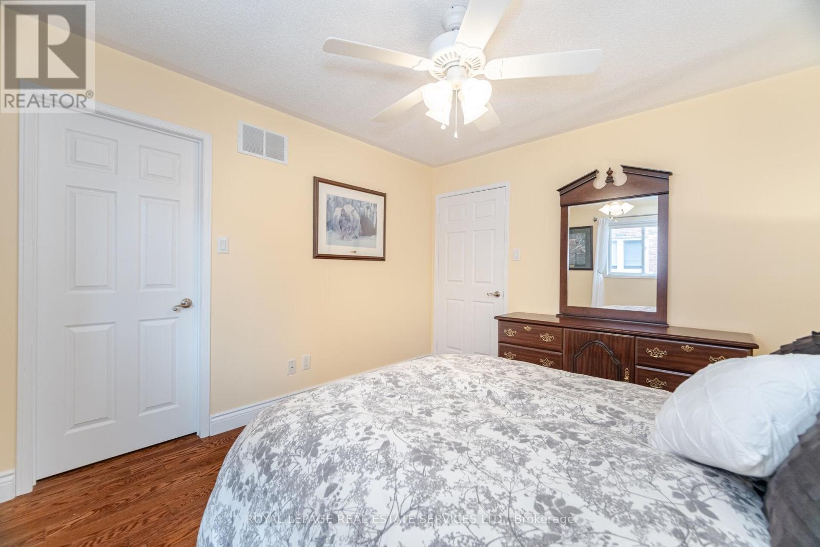 












204 EATON STREET

,
Halton Hills,




Ontario
L7G5Y2

