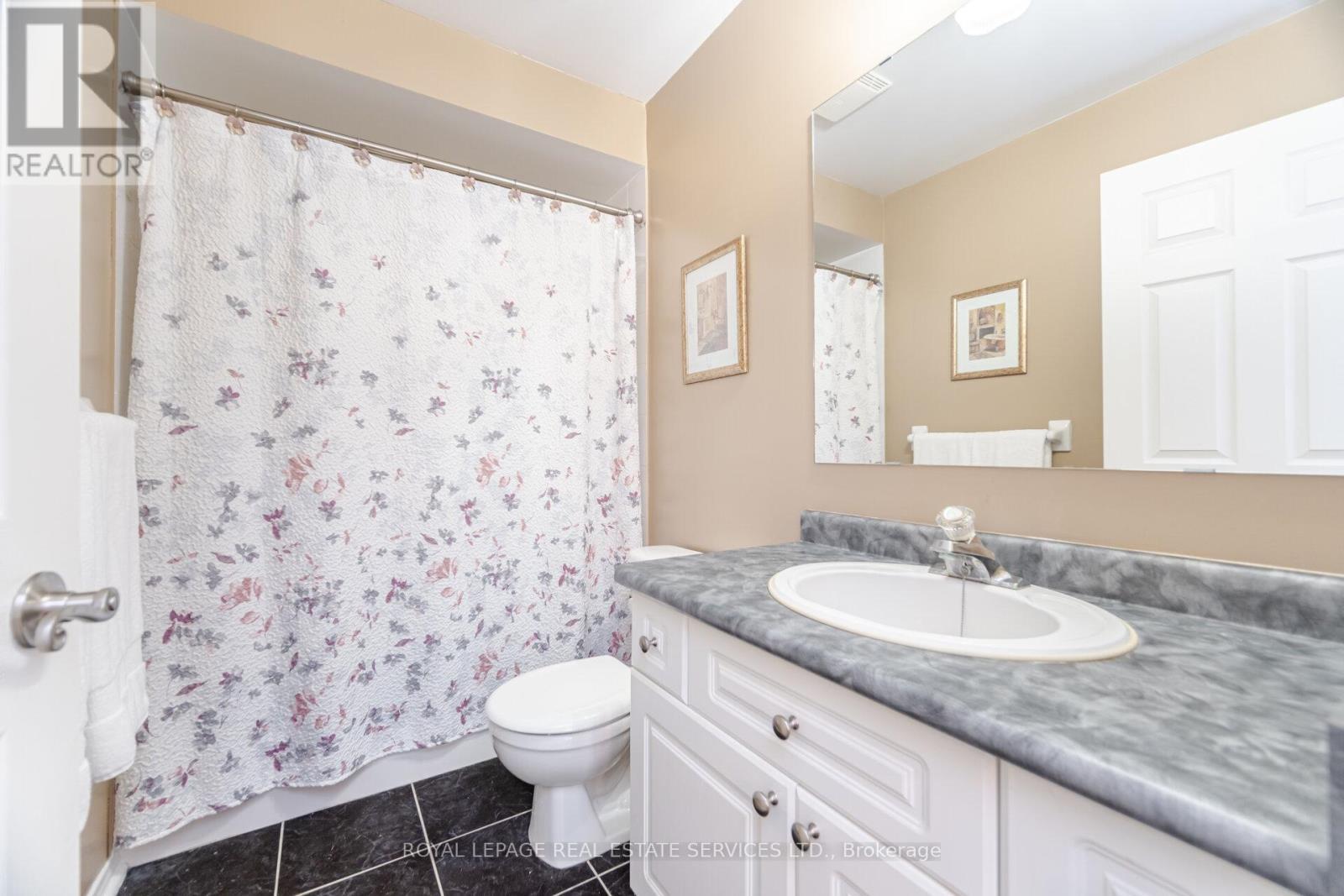 












204 EATON STREET

,
Halton Hills,




Ontario
L7G5Y2

