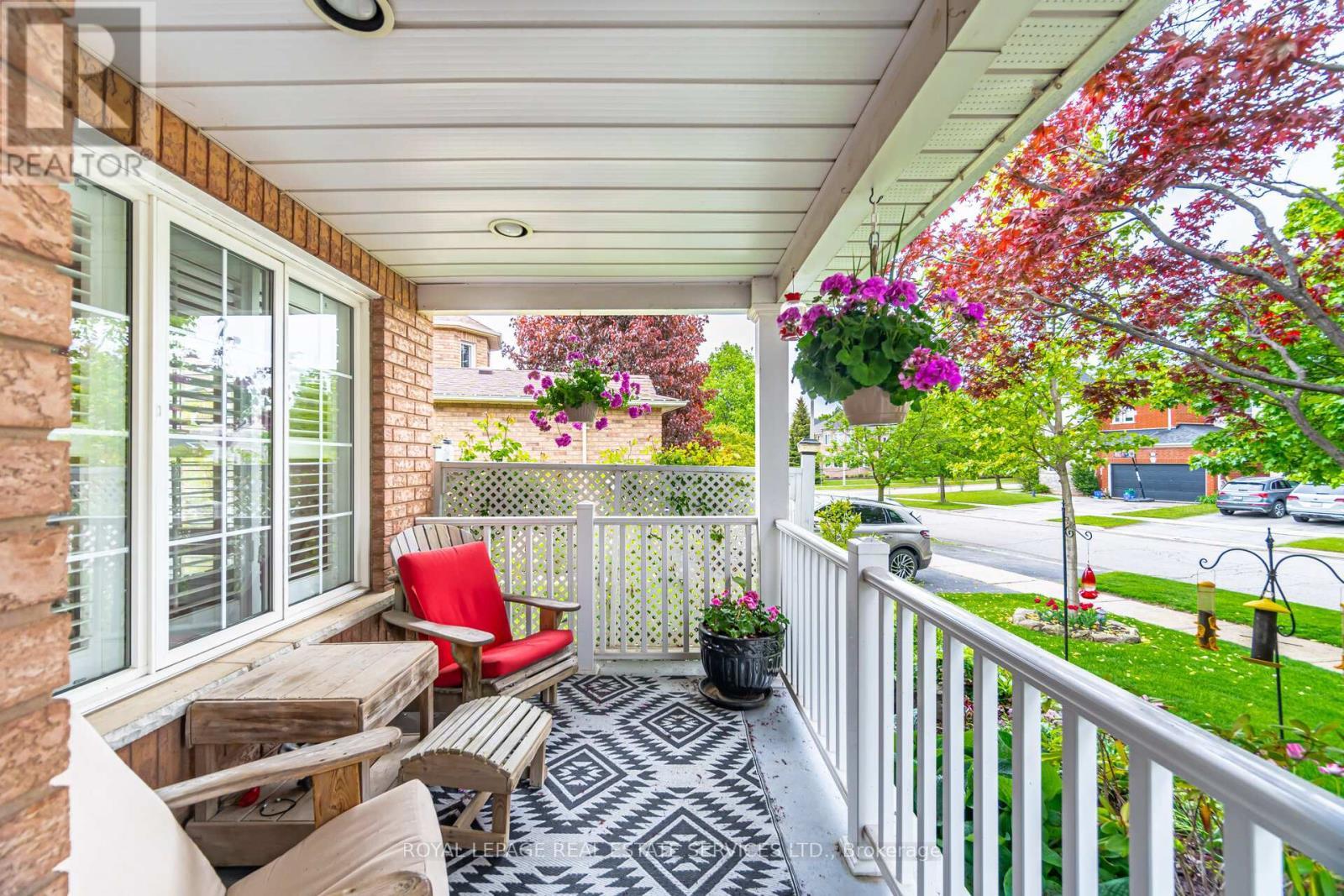












204 EATON STREET

,
Halton Hills,




Ontario
L7G5Y2

