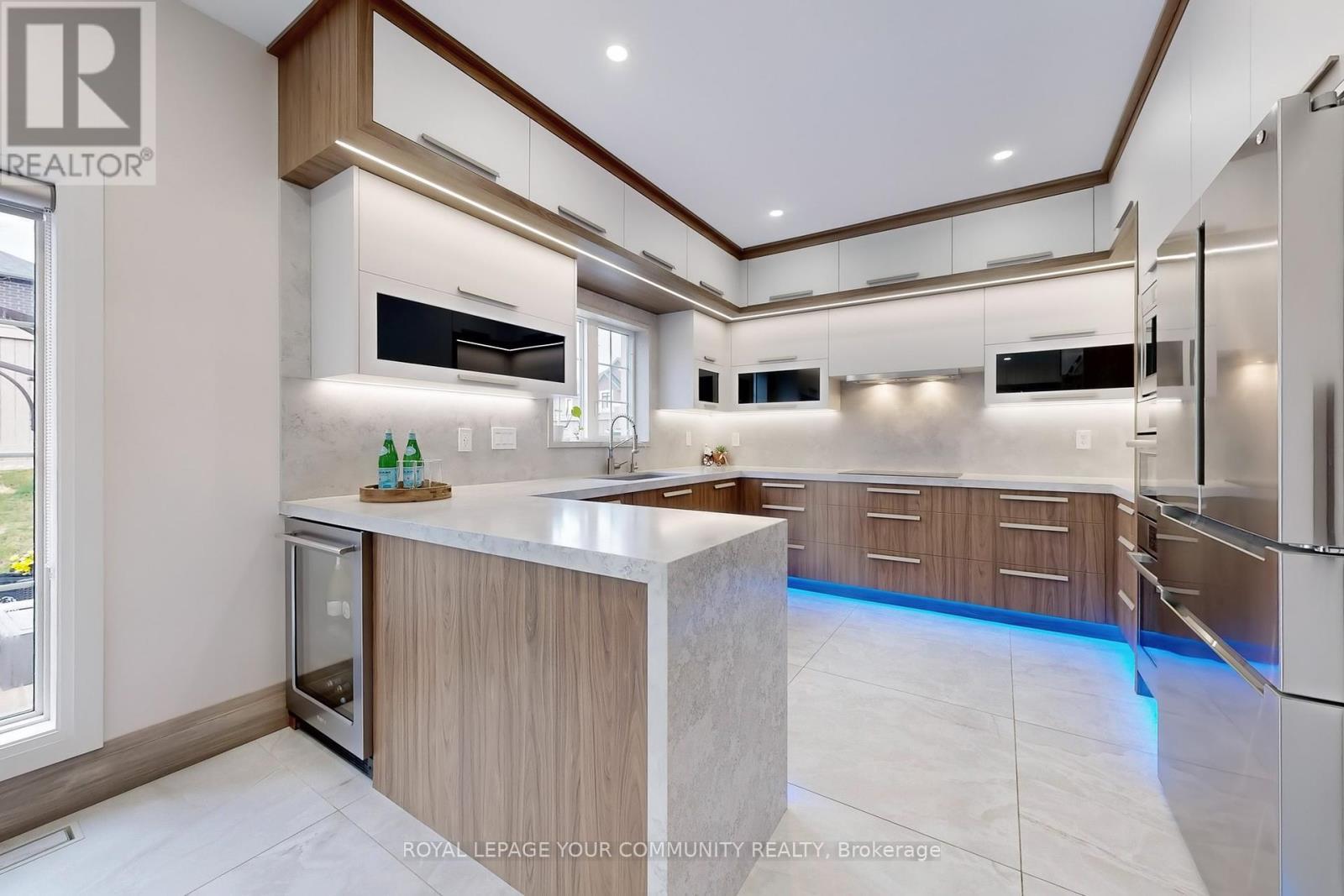 












1 PRINCESS ISABELLA COURT

,
Vaughan,




Ontario
L6A4B3

