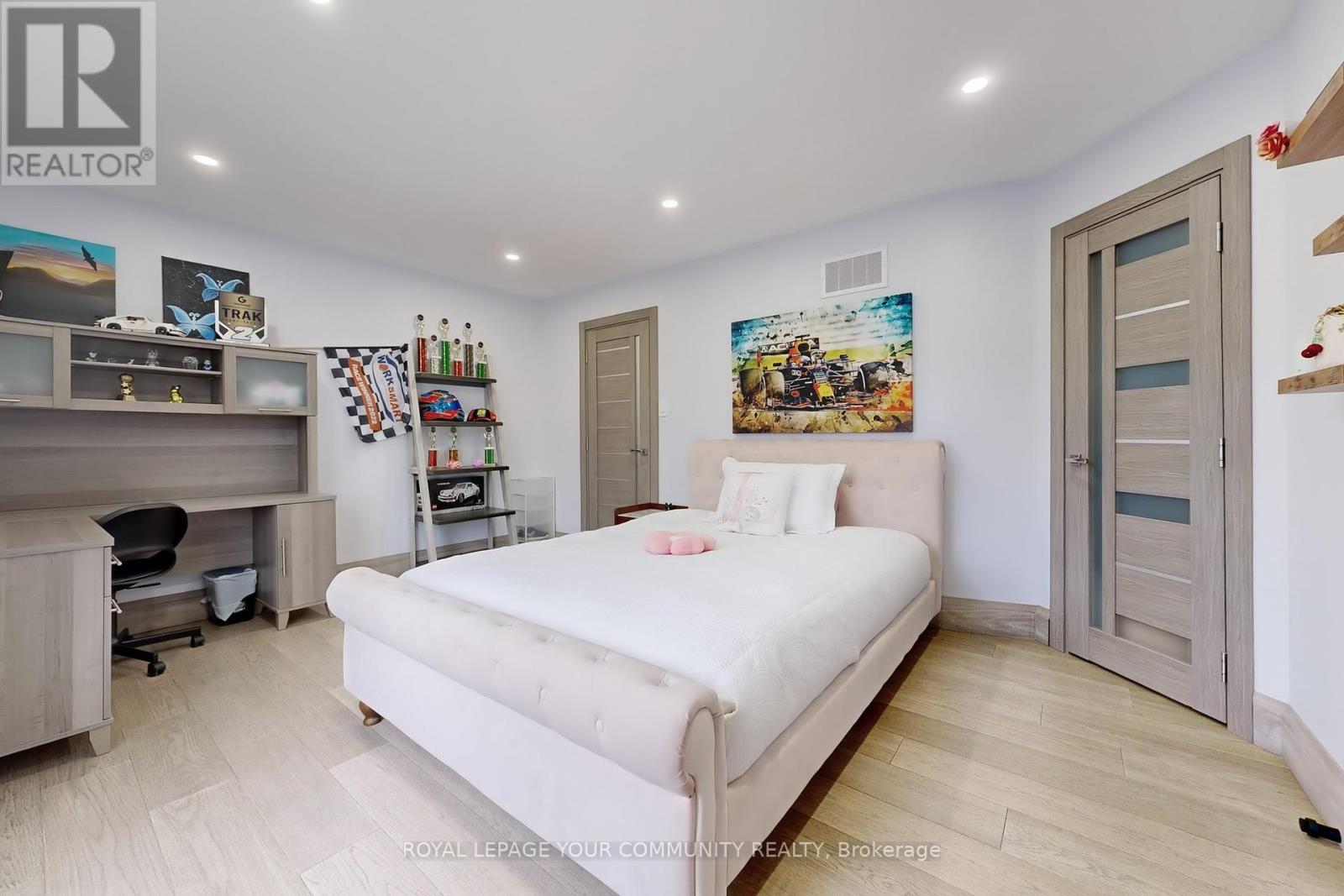 












1 PRINCESS ISABELLA COURT

,
Vaughan,




Ontario
L6A4B3

