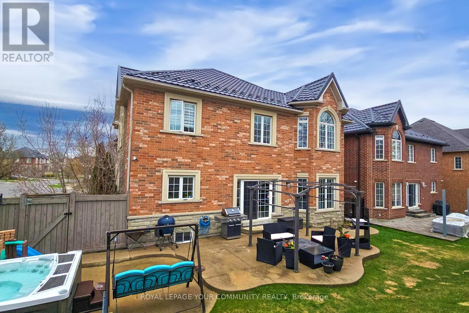 












1 PRINCESS ISABELLA COURT

,
Vaughan,




Ontario
L6A4B3

