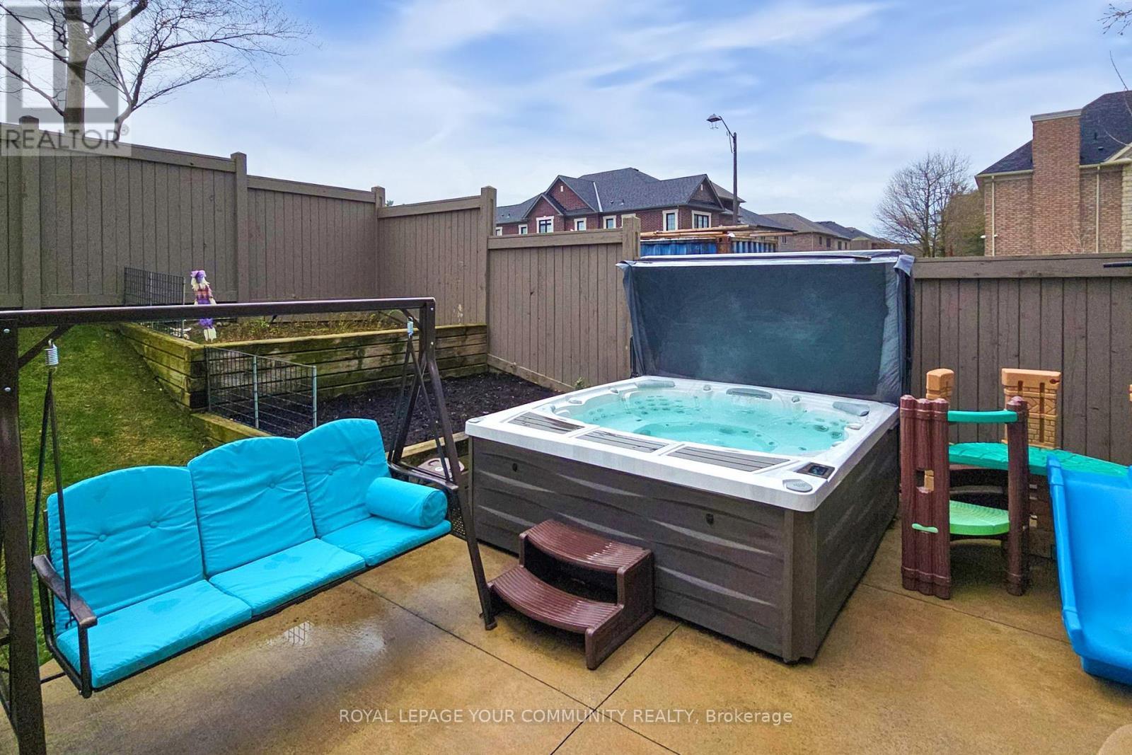 












1 PRINCESS ISABELLA COURT

,
Vaughan,




Ontario
L6A4B3

