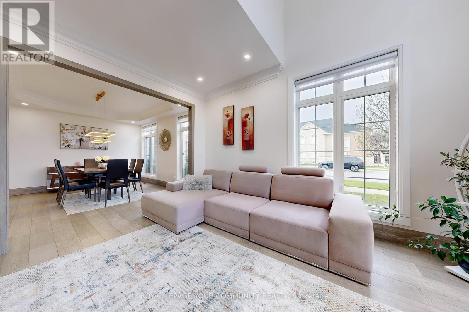 












1 PRINCESS ISABELLA COURT

,
Vaughan,




Ontario
L6A4B3

