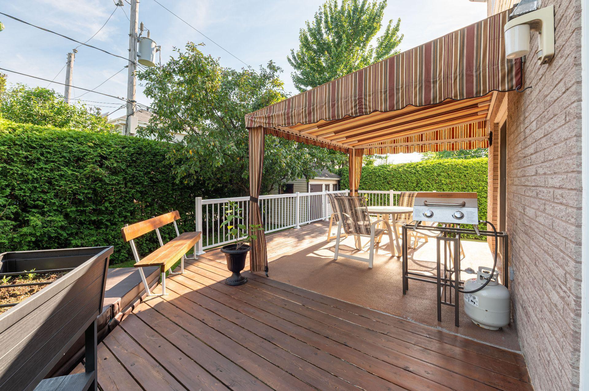 









325


Rue Gouin

,
Saint-Bruno-de-Montarville,




QC
J3V6C8

