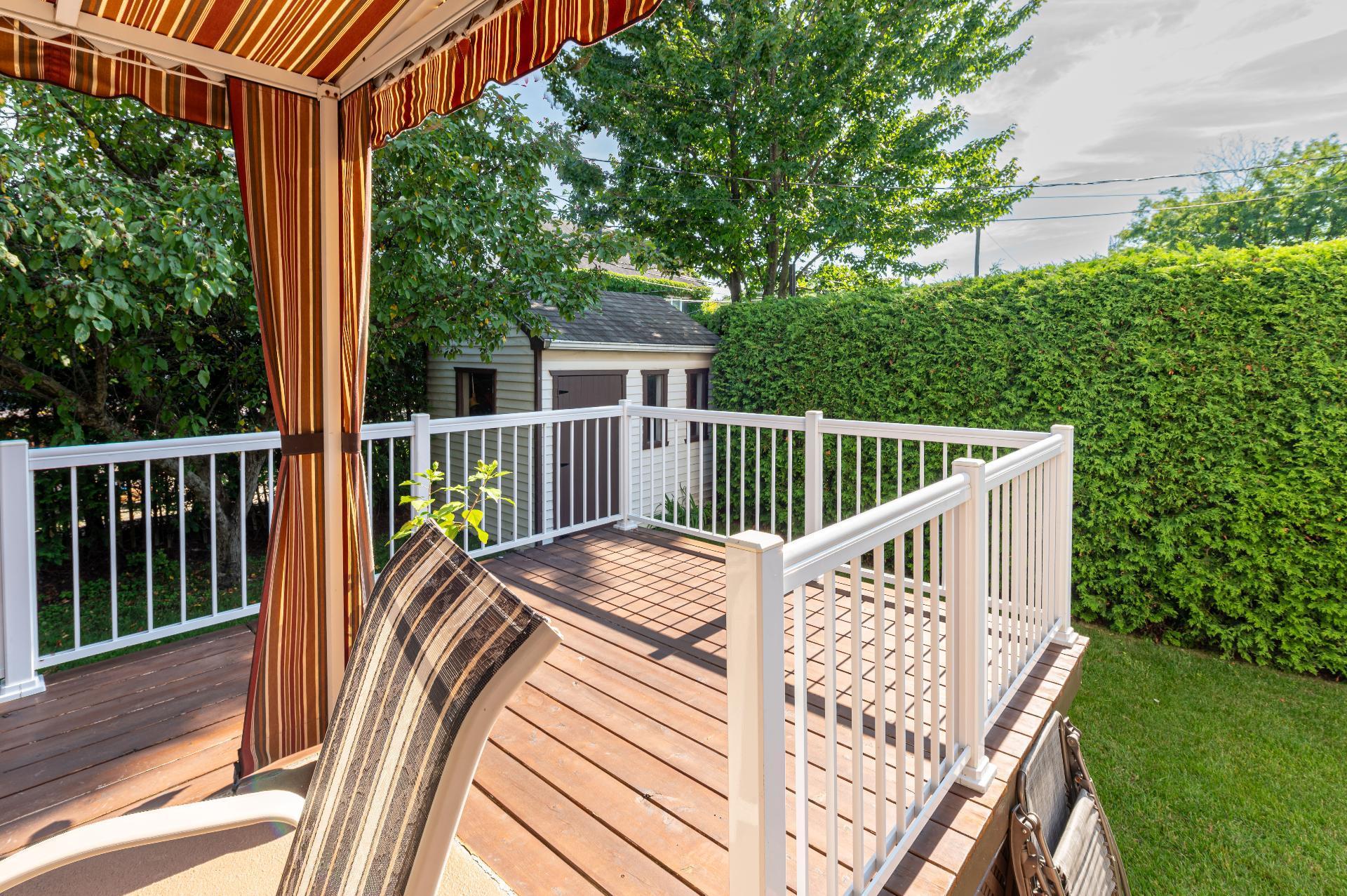









325


Rue Gouin

,
Saint-Bruno-de-Montarville,




QC
J3V6C8

