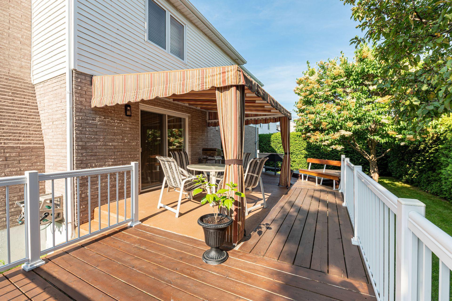 









325


Rue Gouin

,
Saint-Bruno-de-Montarville,




QC
J3V6C8

