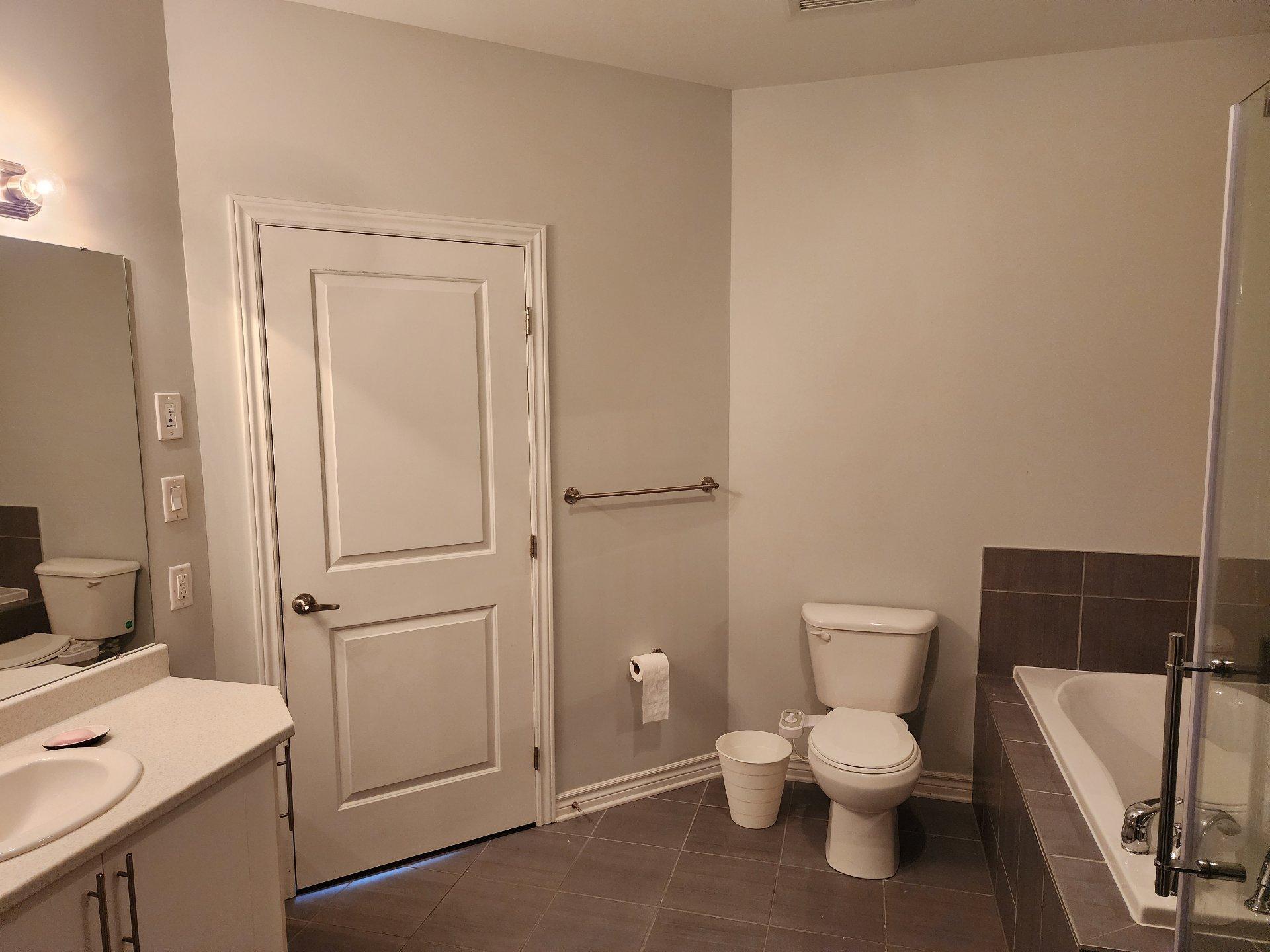 









1236


Ch. d'Aylmer

, 7,
Gatineau (Aylmer),




QC
J9H0C6

