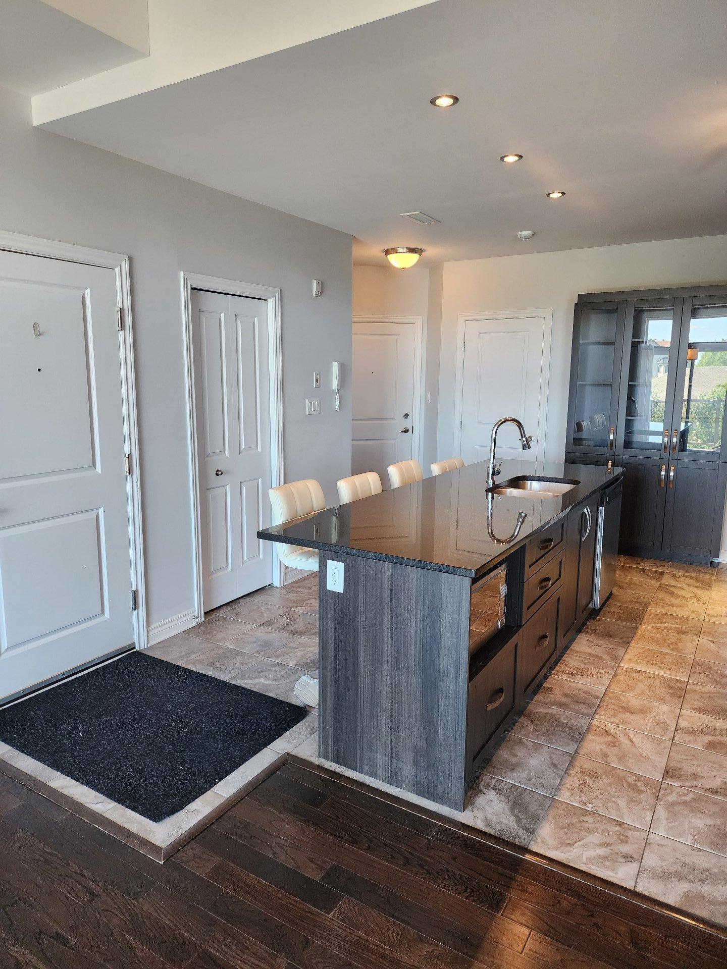 









1236


Ch. d'Aylmer

, 7,
Gatineau (Aylmer),




QC
J9H0C6


