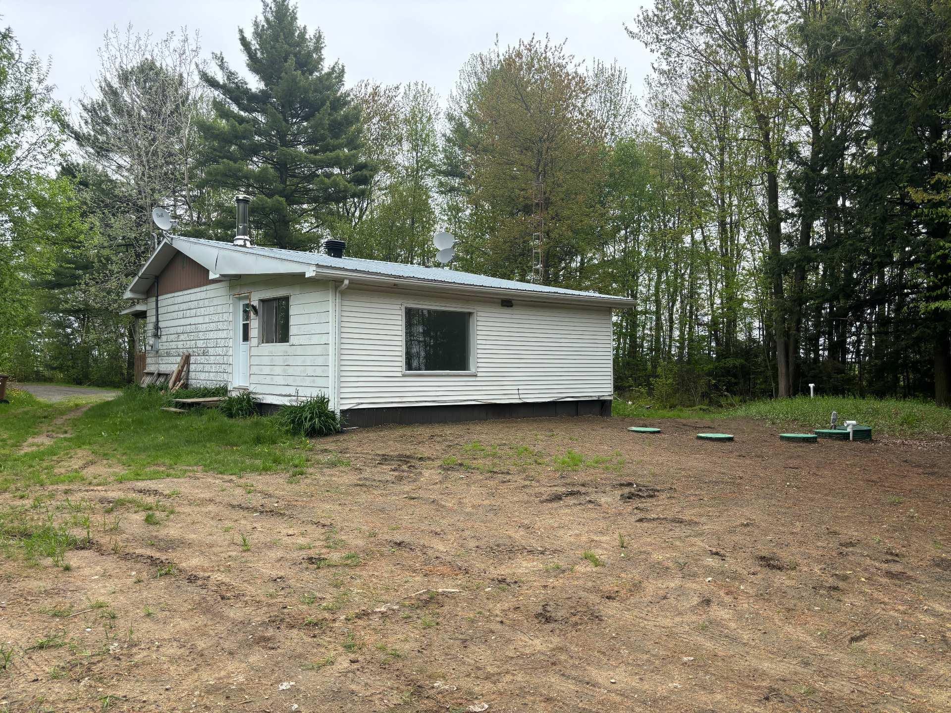 









495Z


Rg Ste-Cécile

,
Saint-David,







QC
J0G1L0

