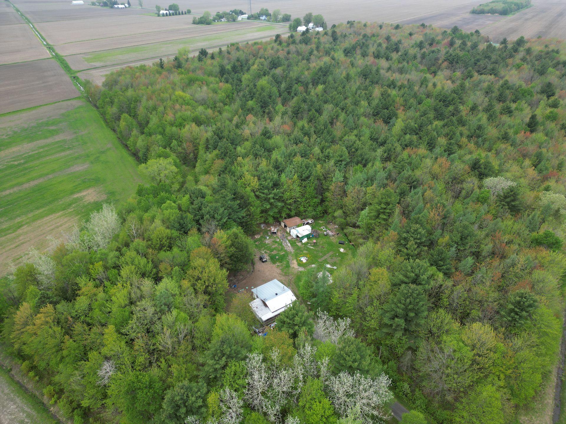 









495Z


Rg Ste-Cécile

,
Saint-David,







QC
J0G1L0

