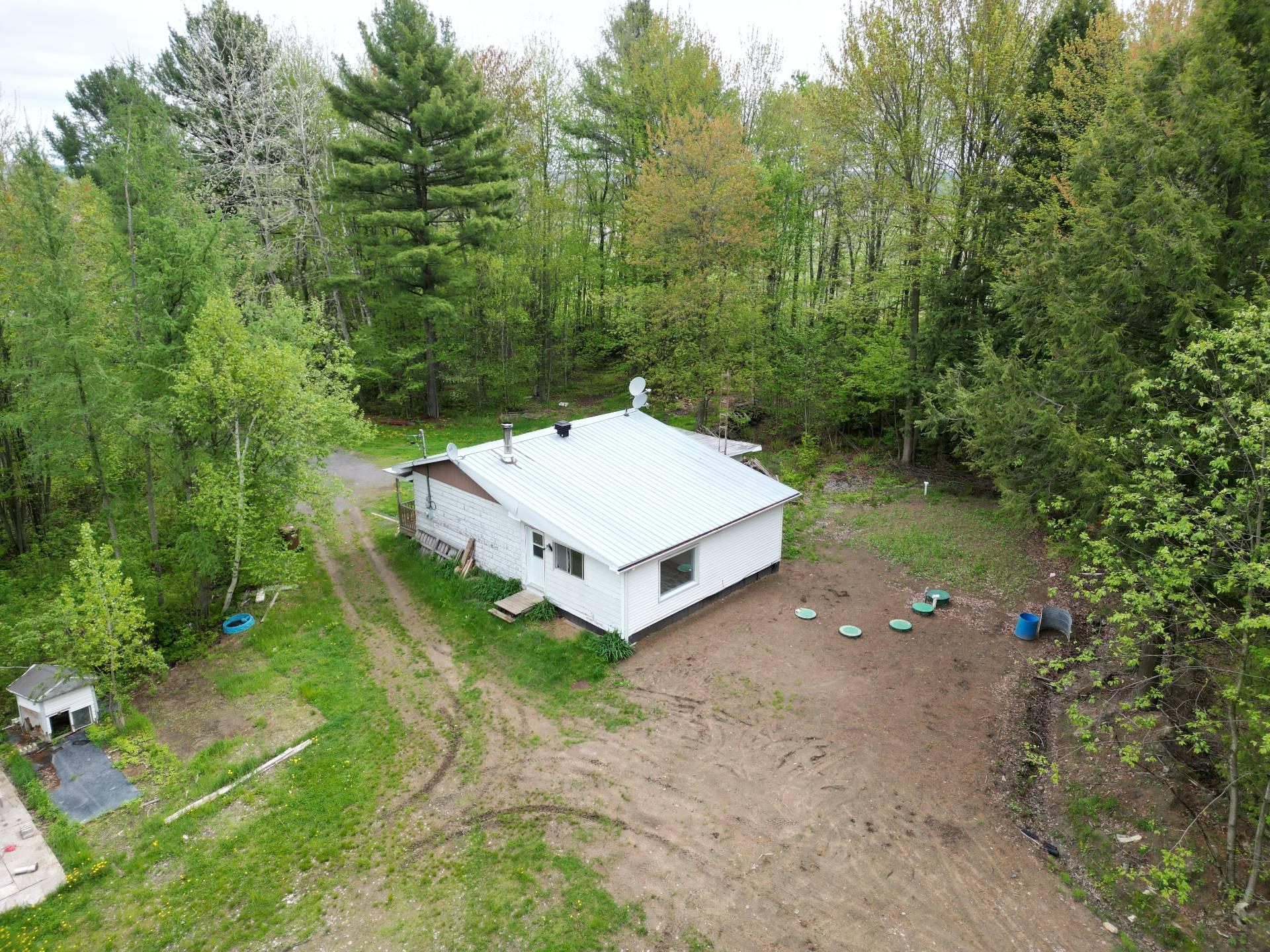 









495Z


Rg Ste-Cécile

,
Saint-David,







QC
J0G1L0

