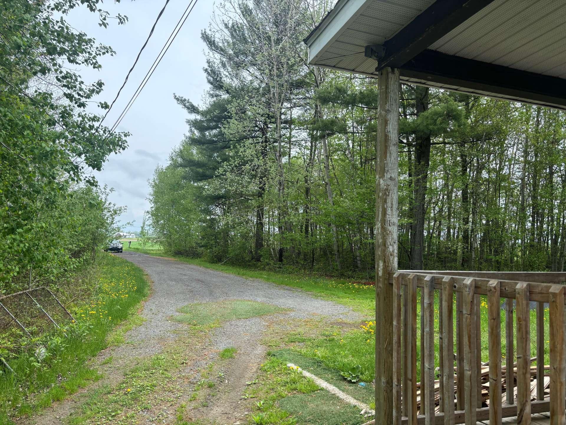 









495Z


Rg Ste-Cécile

,
Saint-David,







QC
J0G1L0

