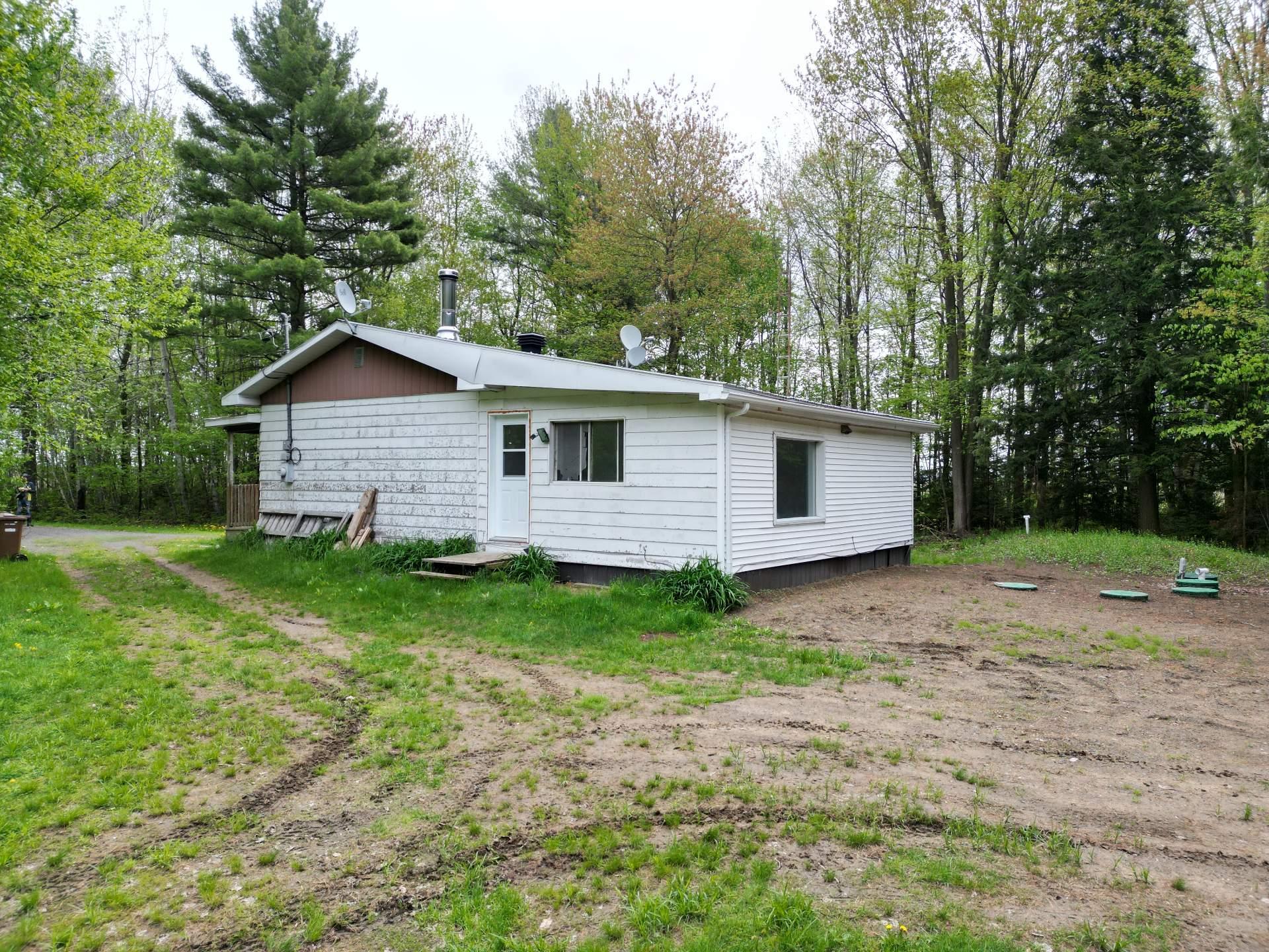 









495Z


Rg Ste-Cécile

,
Saint-David,







QC
J0G1L0

