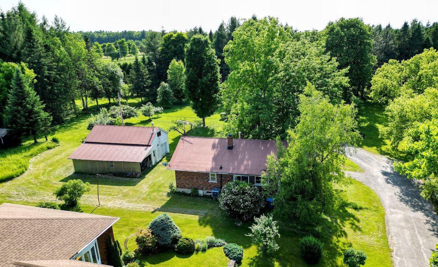 









7


Rue Riverside 

,
Stanbridge East,




QC
J0J2H0

