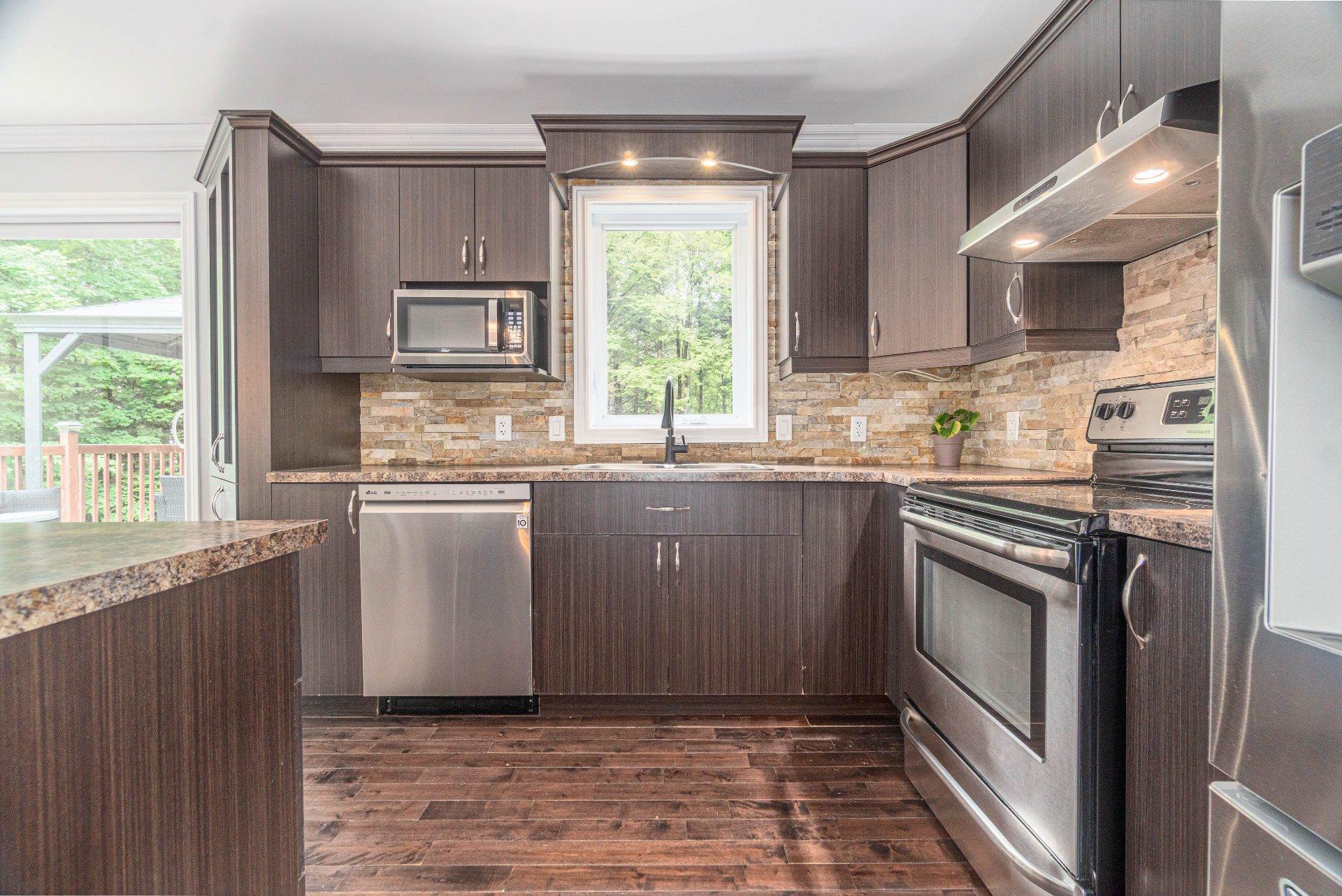 









60


Place Romaric

,
Brébeuf,




QC
J0T1B0

