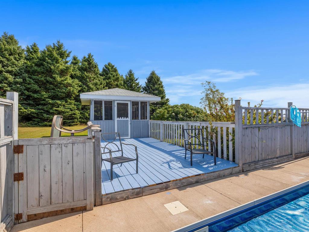 












11206 Shore Road

,
Little Sands,




PE
C0A 1W0

