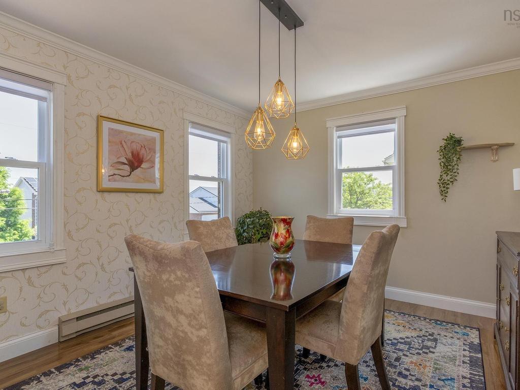 












74 Lakeshire Crescent

,
Cole Harbour,




NS
B2V 2N7

