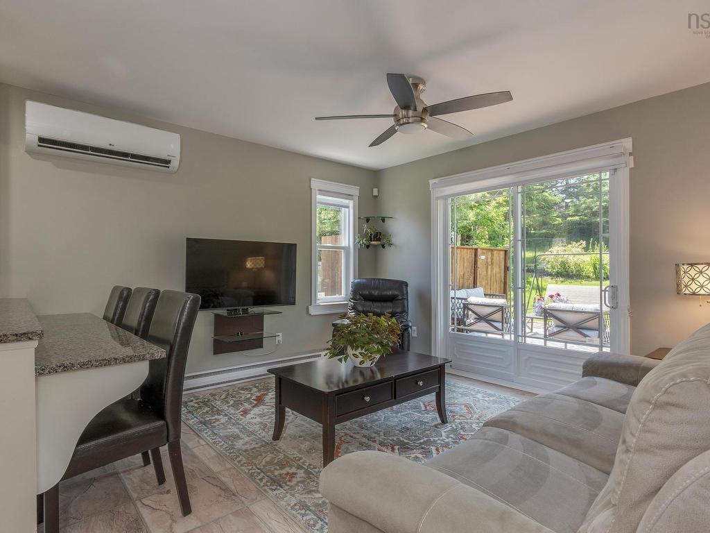 












74 Lakeshire Crescent

,
Cole Harbour,




NS
B2V 2N7

