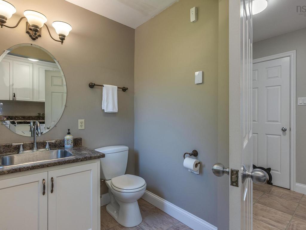 












74 Lakeshire Crescent

,
Cole Harbour,




NS
B2V 2N7


