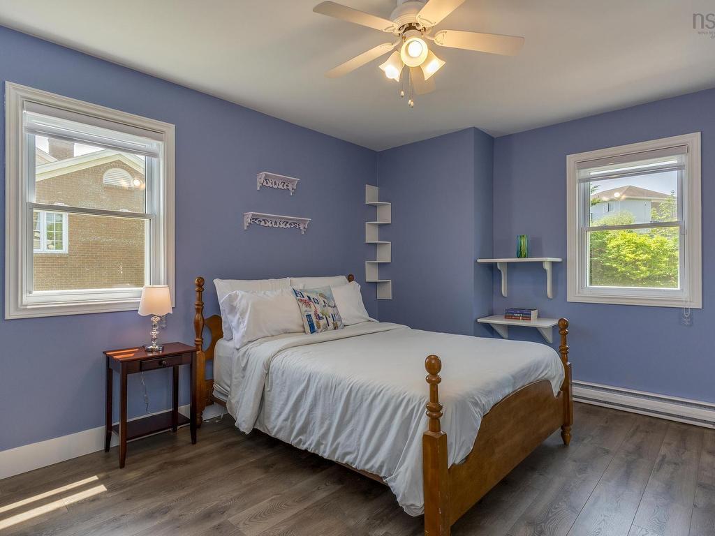 












74 Lakeshire Crescent

,
Cole Harbour,




NS
B2V 2N7

