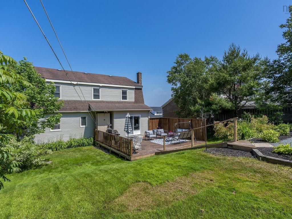 












74 Lakeshire Crescent

,
Cole Harbour,




NS
B2V 2N7


