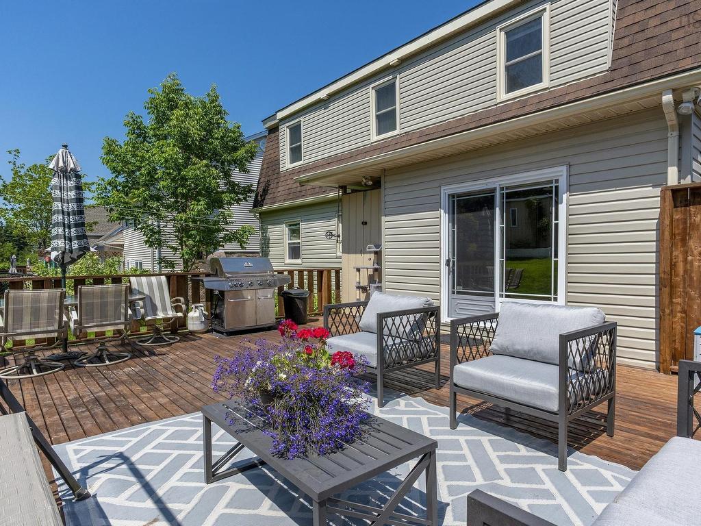












74 Lakeshire Crescent

,
Cole Harbour,




NS
B2V 2N7

