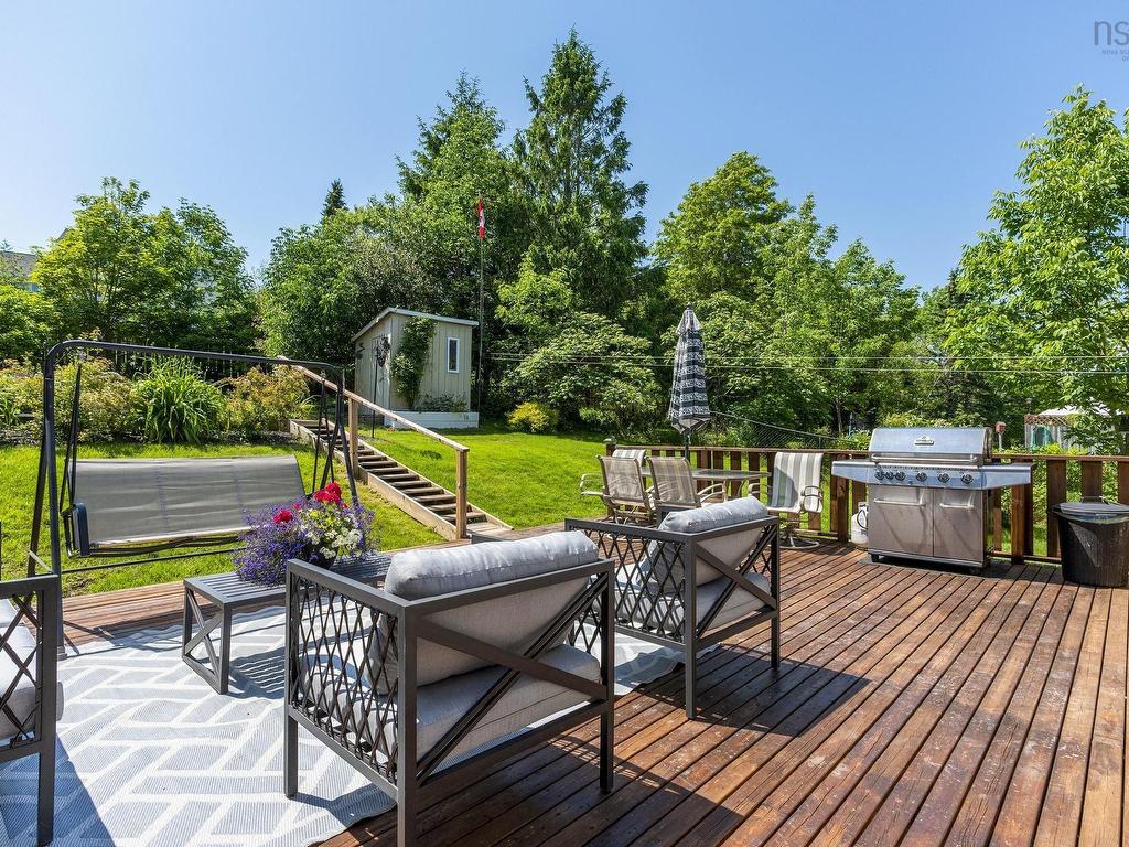 












74 Lakeshire Crescent

,
Cole Harbour,




NS
B2V 2N7

