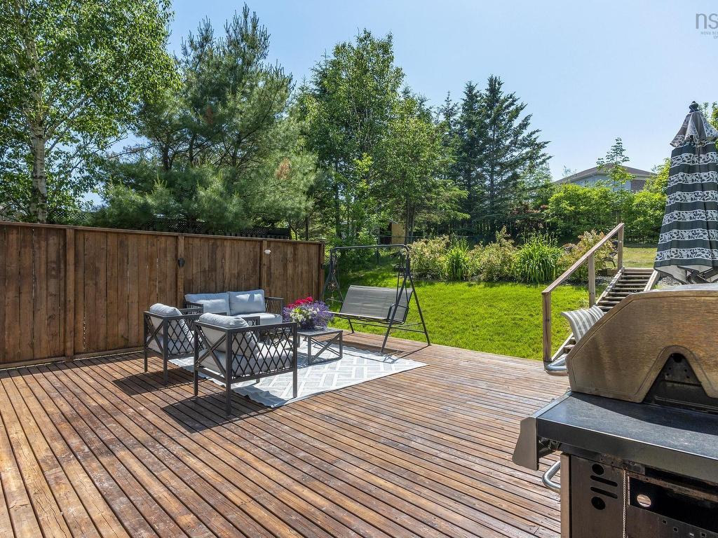 












74 Lakeshire Crescent

,
Cole Harbour,




NS
B2V 2N7

