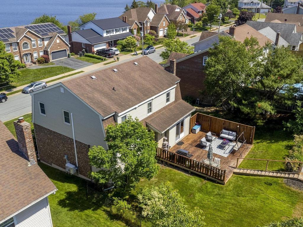 












74 Lakeshire Crescent

,
Cole Harbour,




NS
B2V 2N7

