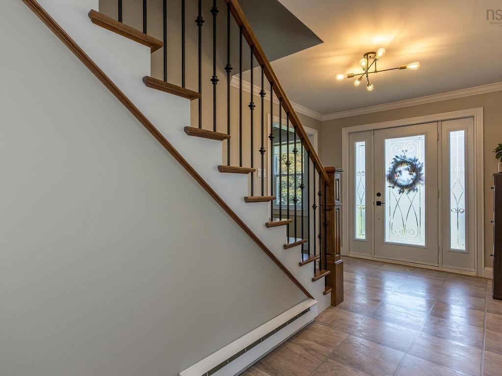 












74 Lakeshire Crescent

,
Cole Harbour,




NS
B2V 2N7

