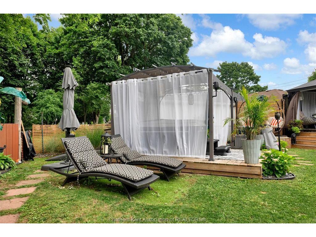 









127


Coatsworth

Avenue,
Chatham,




ON
N7L 1P7


