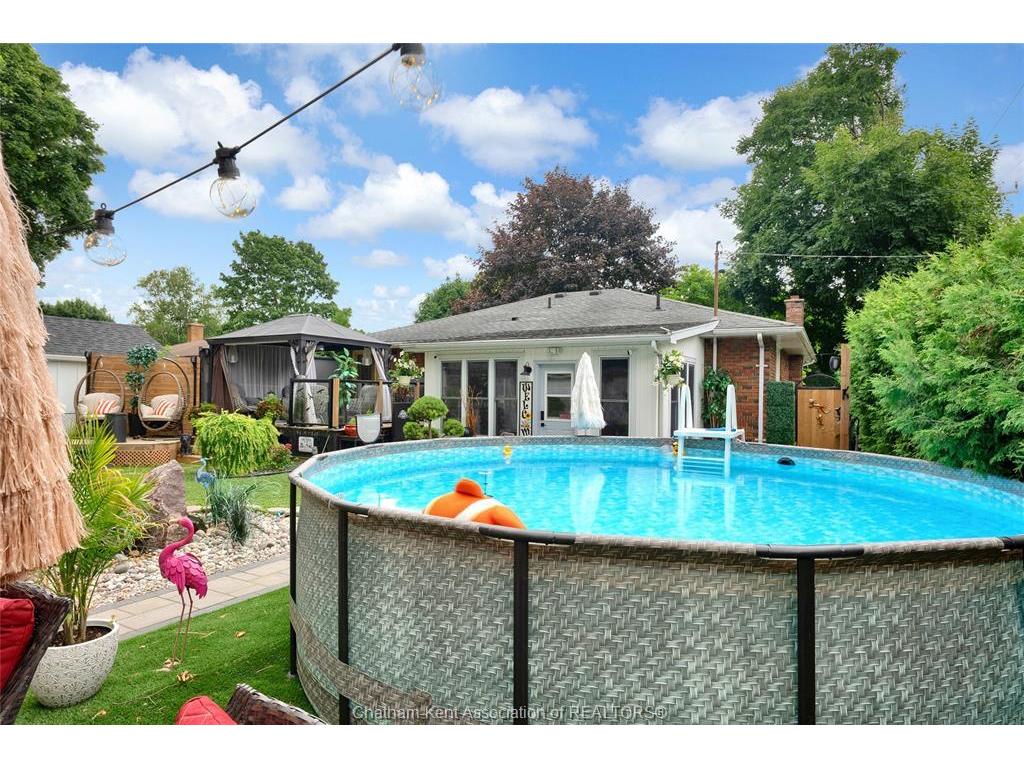 









127


Coatsworth

Avenue,
Chatham,




ON
N7L 1P7

