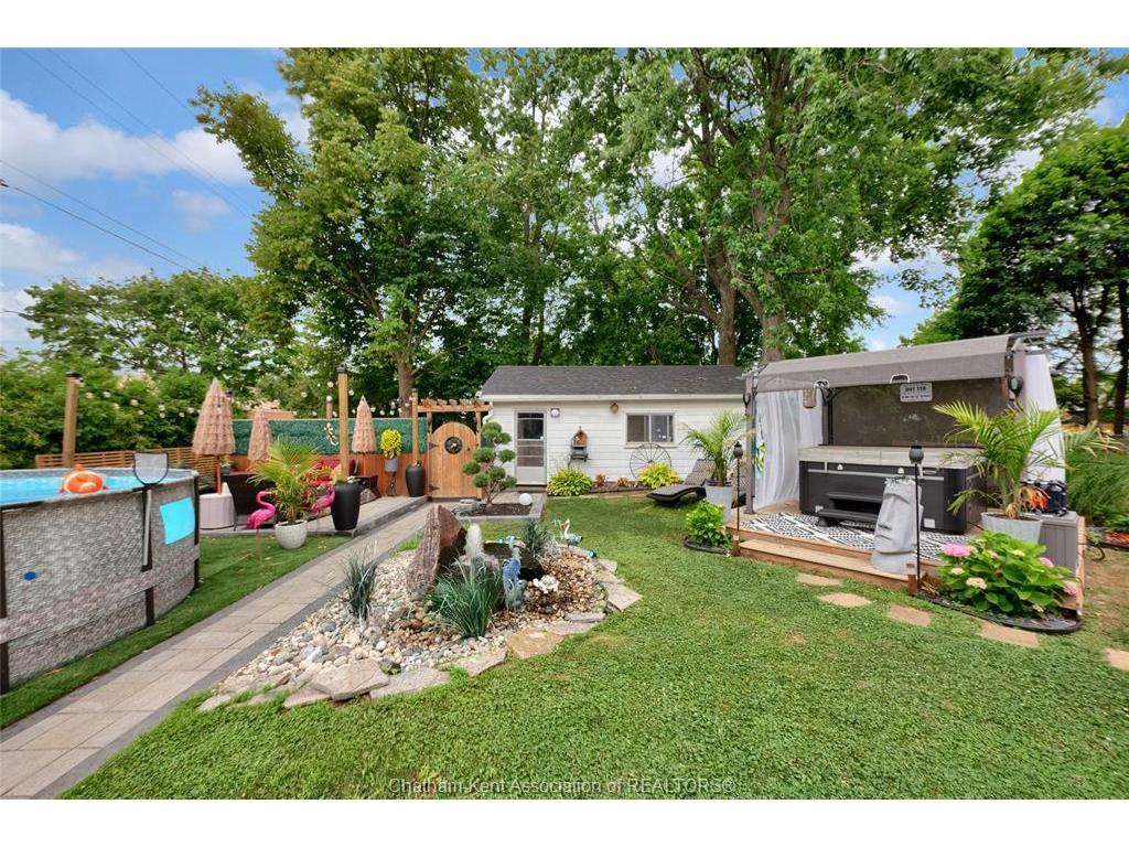 









127


Coatsworth

Avenue,
Chatham,




ON
N7L 1P7

