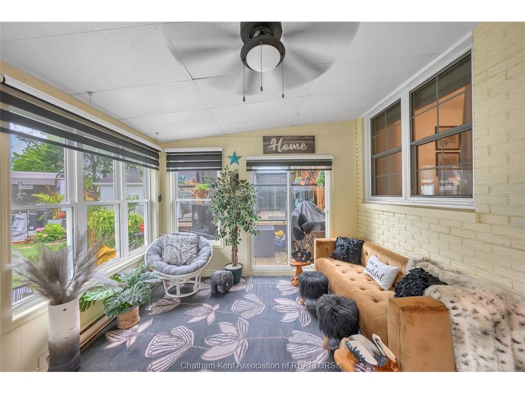 









127


Coatsworth

Avenue,
Chatham,




ON
N7L 1P7

