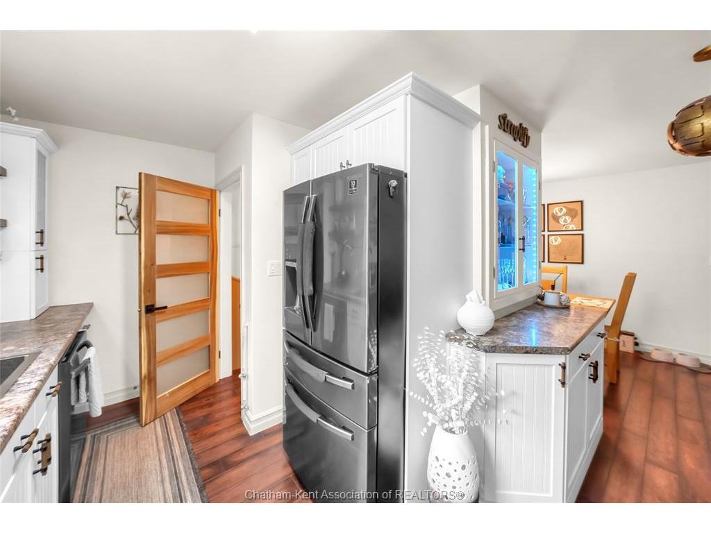 









127


Coatsworth

Avenue,
Chatham,




ON
N7L 1P7

