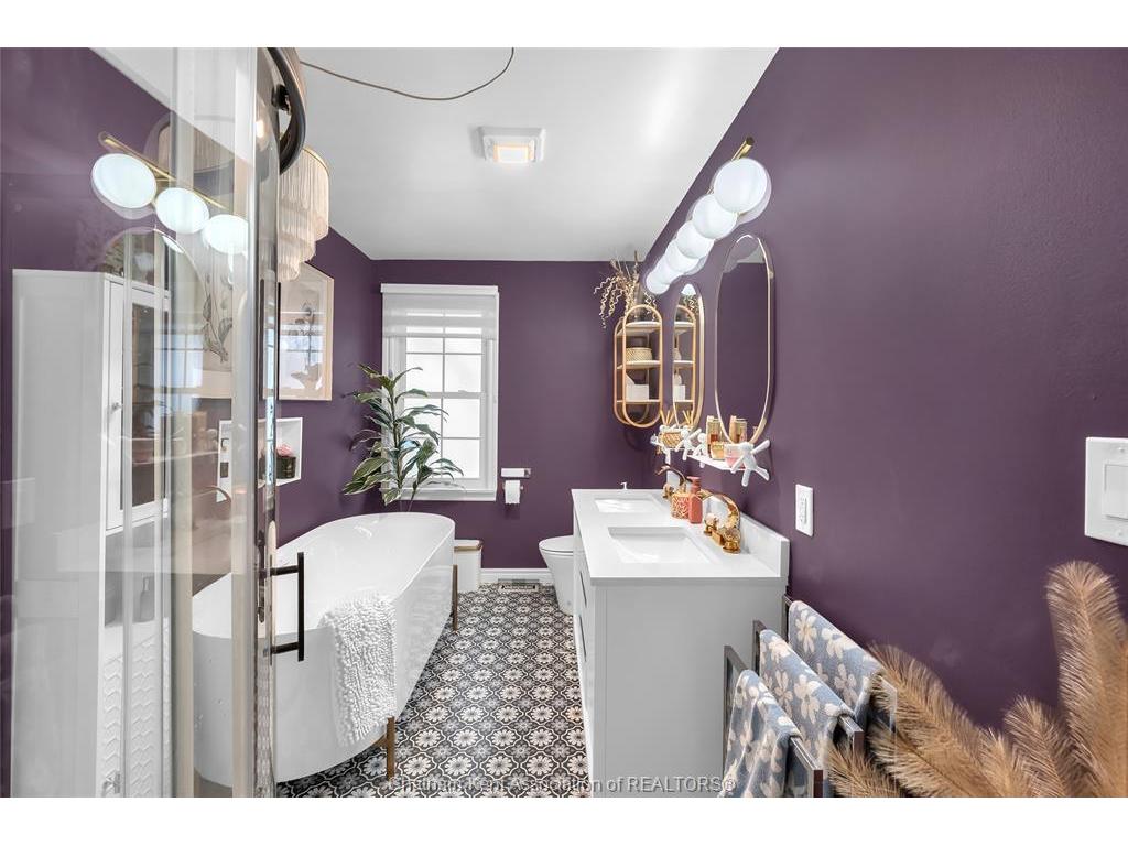









127


Coatsworth

Avenue,
Chatham,




ON
N7L 1P7

