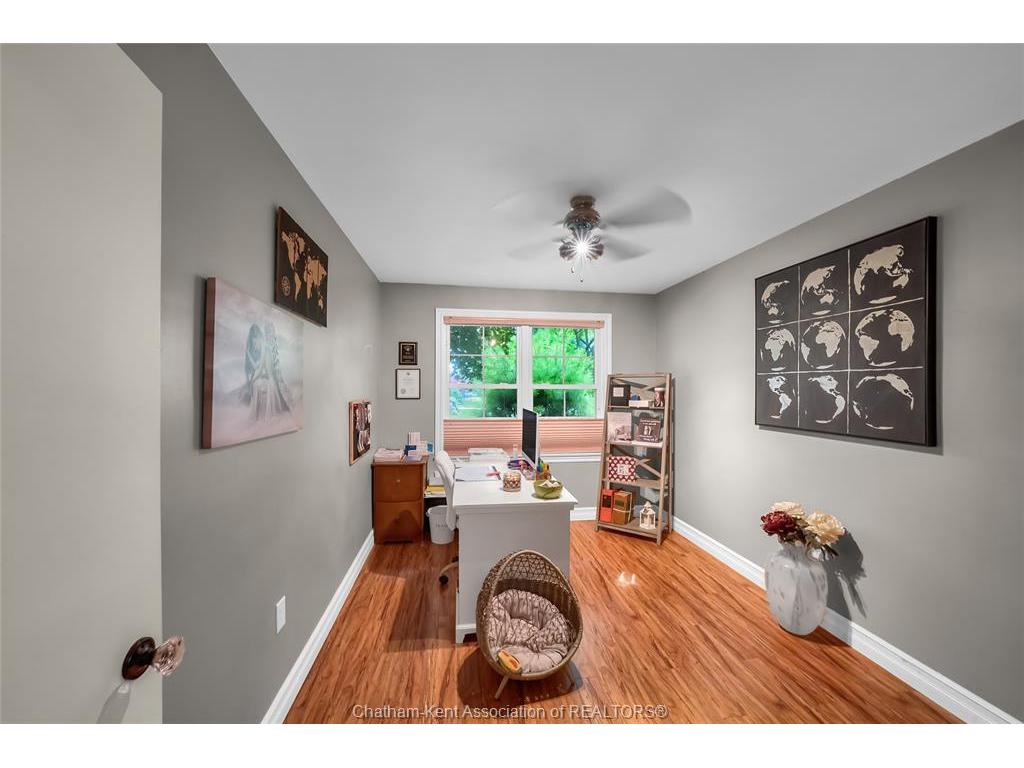 









127


Coatsworth

Avenue,
Chatham,




ON
N7L 1P7

