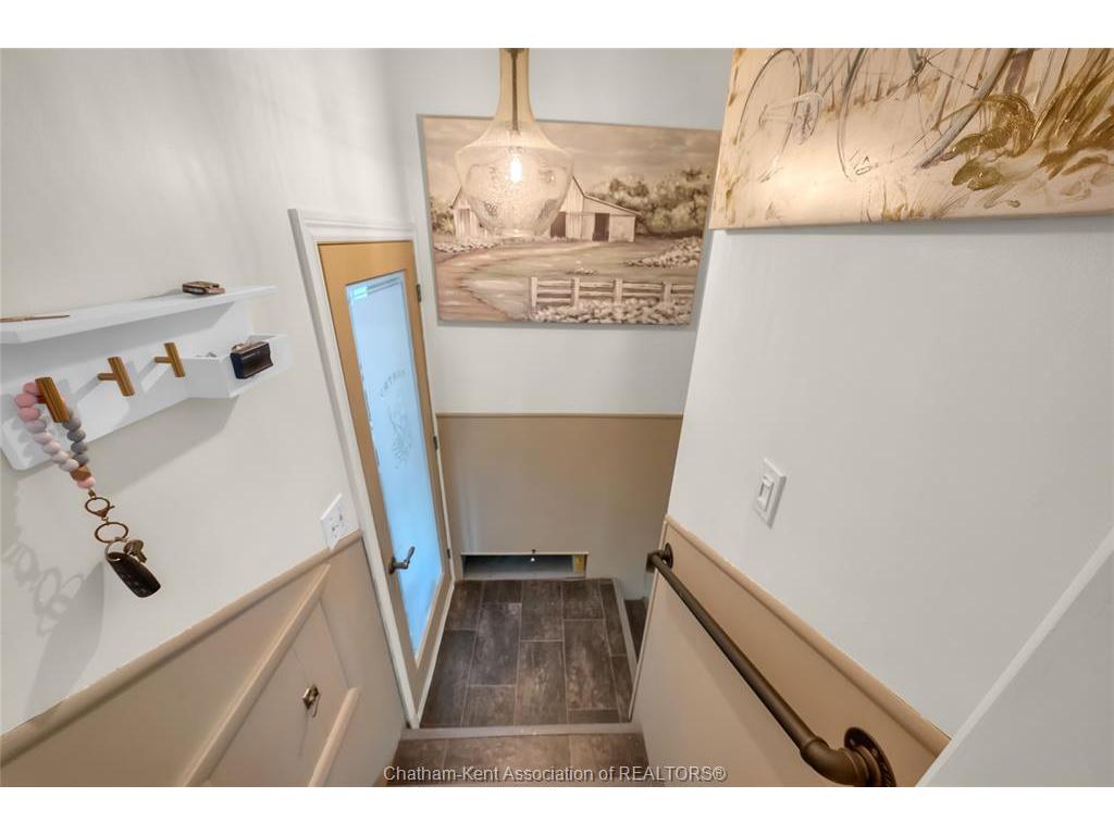 









127


Coatsworth

Avenue,
Chatham,




ON
N7L 1P7

