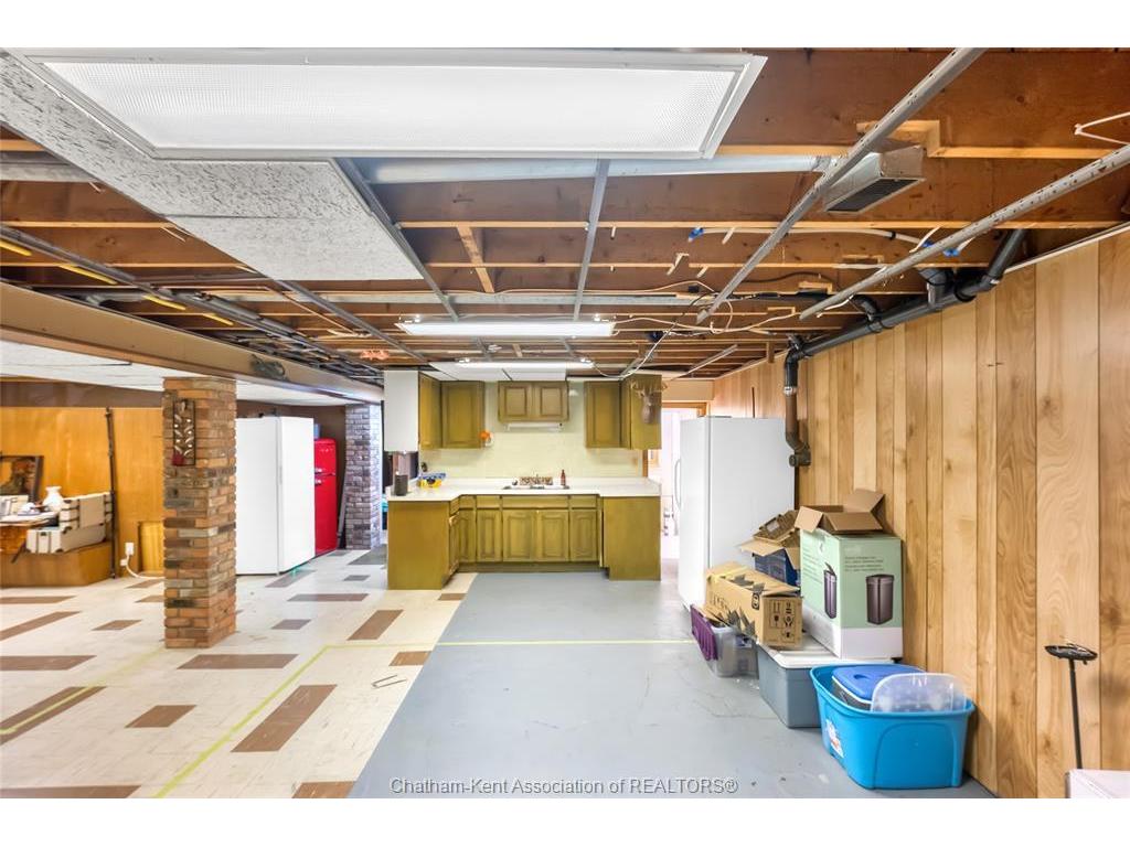 









127


Coatsworth

Avenue,
Chatham,




ON
N7L 1P7

