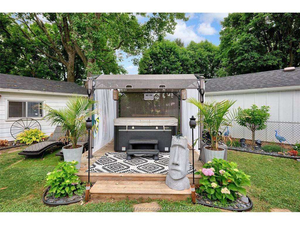 









127


Coatsworth

Avenue,
Chatham,




ON
N7L 1P7

