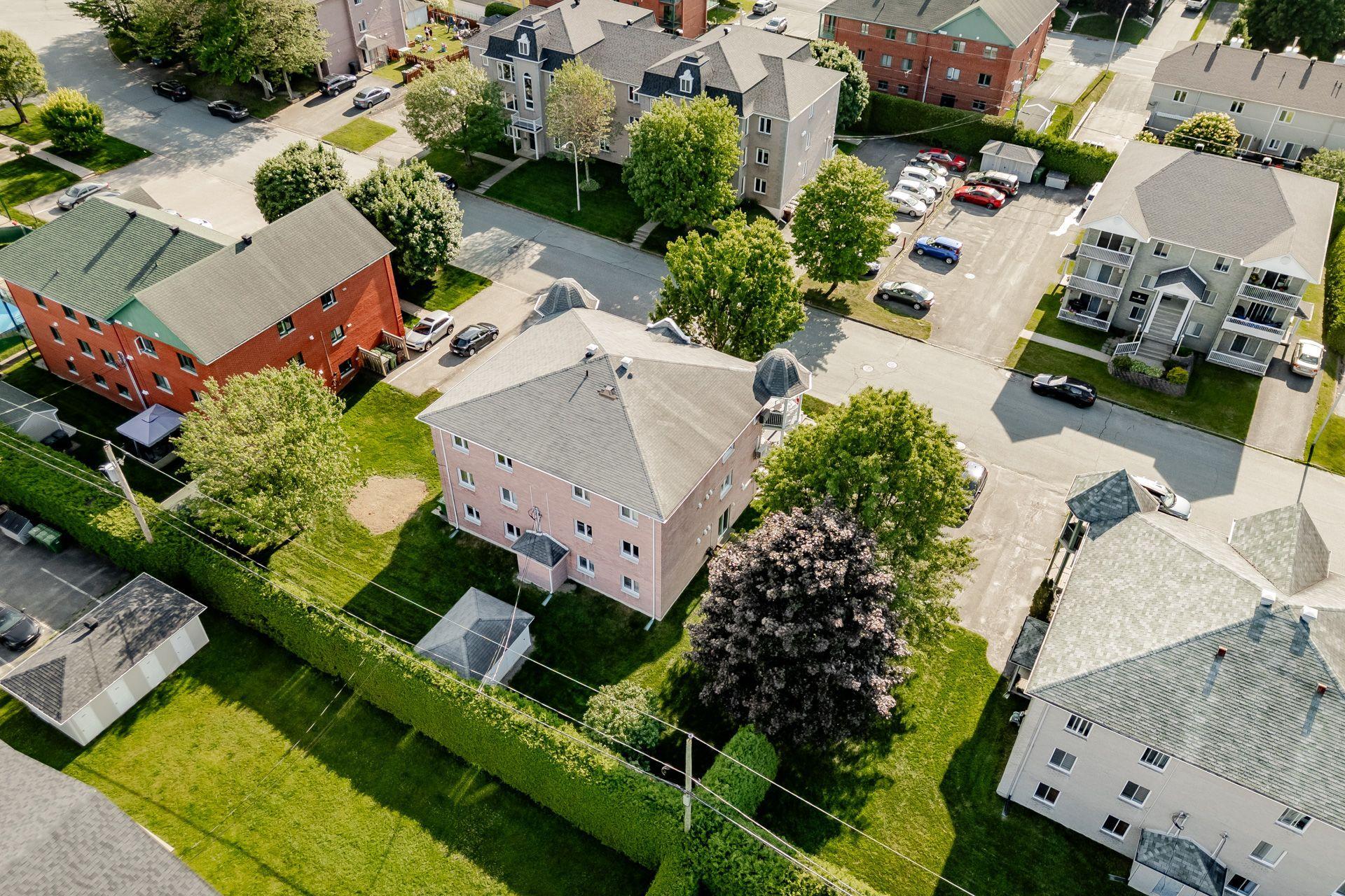 









924


Rue Jovette-Bernier

,
Sherbrooke (Les Nations),




QC
J1J4L2

