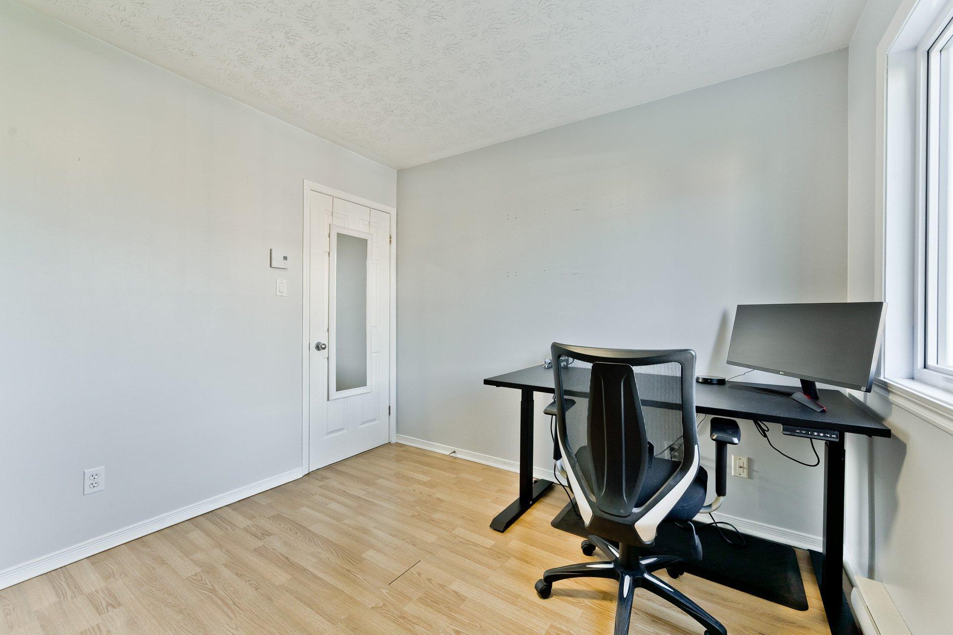 









924


Rue Jovette-Bernier

,
Sherbrooke (Les Nations),




QC
J1J4L2

