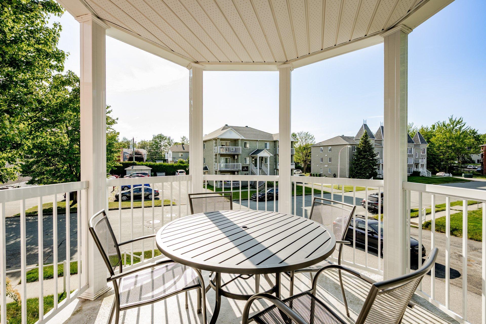









924


Rue Jovette-Bernier

,
Sherbrooke (Les Nations),




QC
J1J4L2

