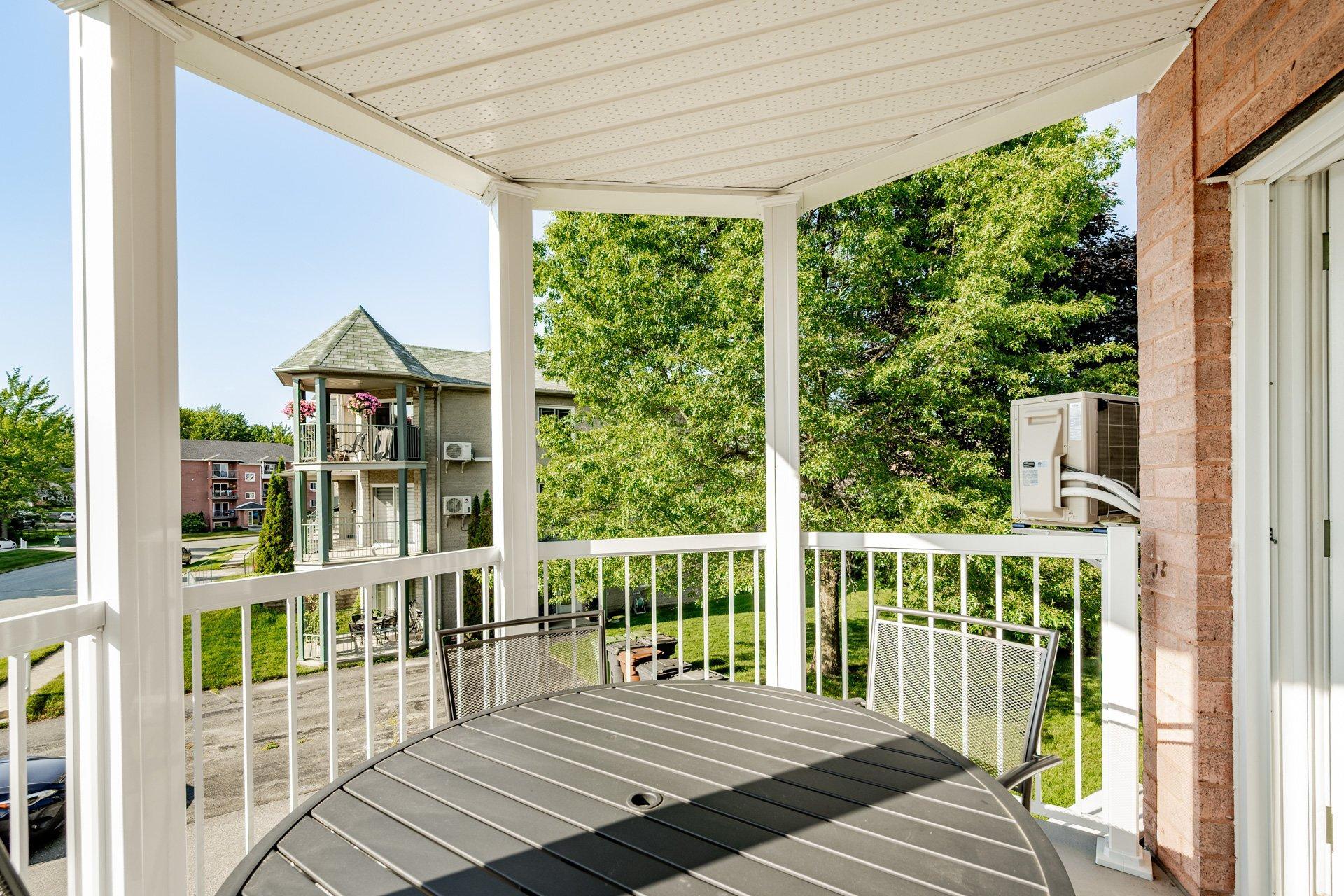 









924


Rue Jovette-Bernier

,
Sherbrooke (Les Nations),




QC
J1J4L2

