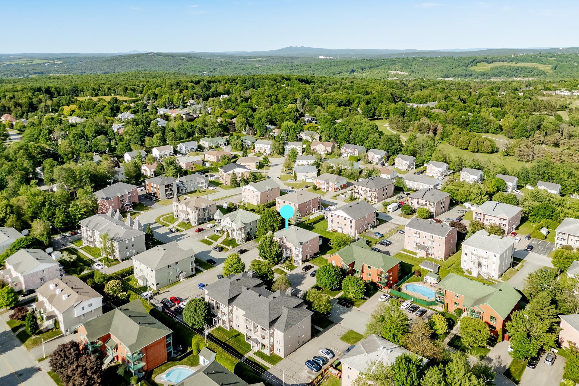 









924


Rue Jovette-Bernier

,
Sherbrooke (Les Nations),




QC
J1J4L2

