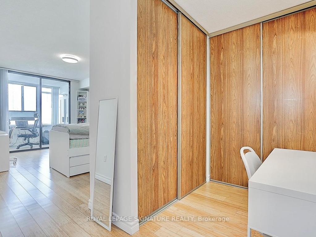 









45


Carlton

Street, 1209,
Toronto,




ON
M5B 2H9

