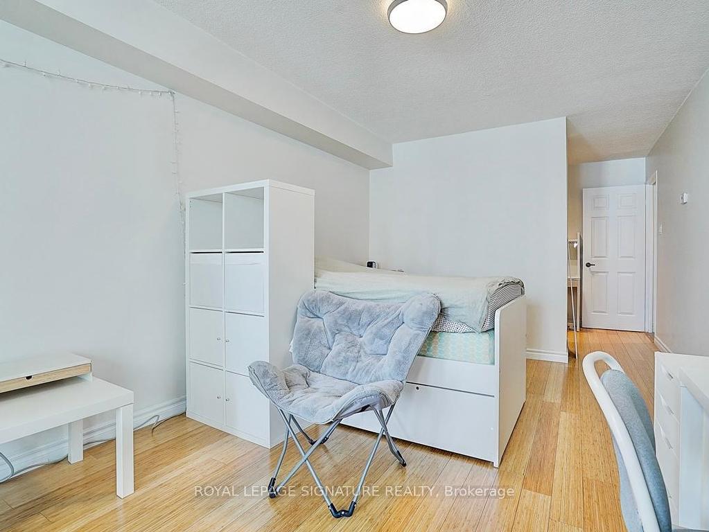 









45


Carlton

Street, 1209,
Toronto,




ON
M5B 2H9


