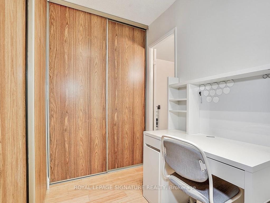 









45


Carlton

Street, 1209,
Toronto,




ON
M5B 2H9

